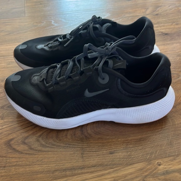 Nike Shoes - NIKE Running Shoes (11 Women’s or 9.5 Men’s) FINAL SALE